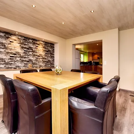 Modern Family With Wellness * Samrée