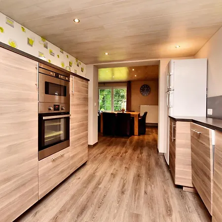 Сasa de vacaciones Modern Family With Wellness