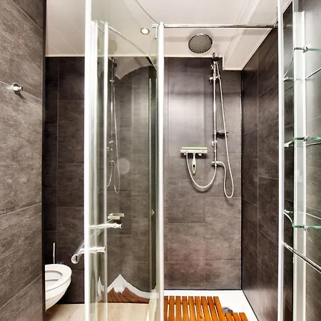 Modern Family With Wellness *